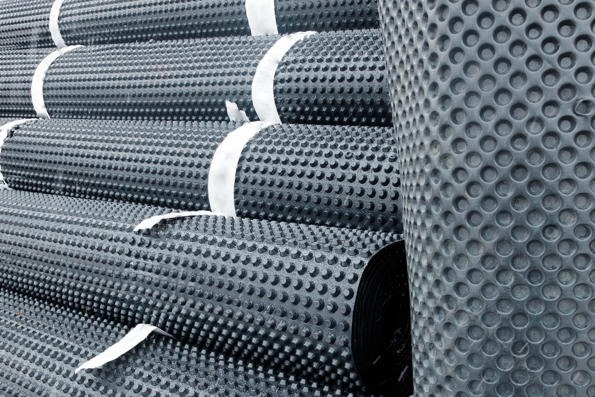 Pose de membranes &eacute;tanches pour toiture &agrave; c&ocirc;t&eacute; de Colmar et Ensisheim Guebwiller